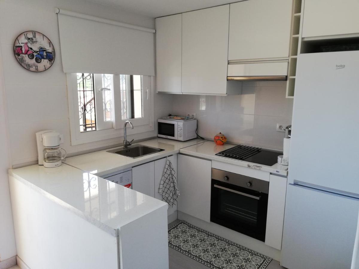 Estupendo Apartamento En Muy Buena Zona Apartment L' Escala Bagian luar foto